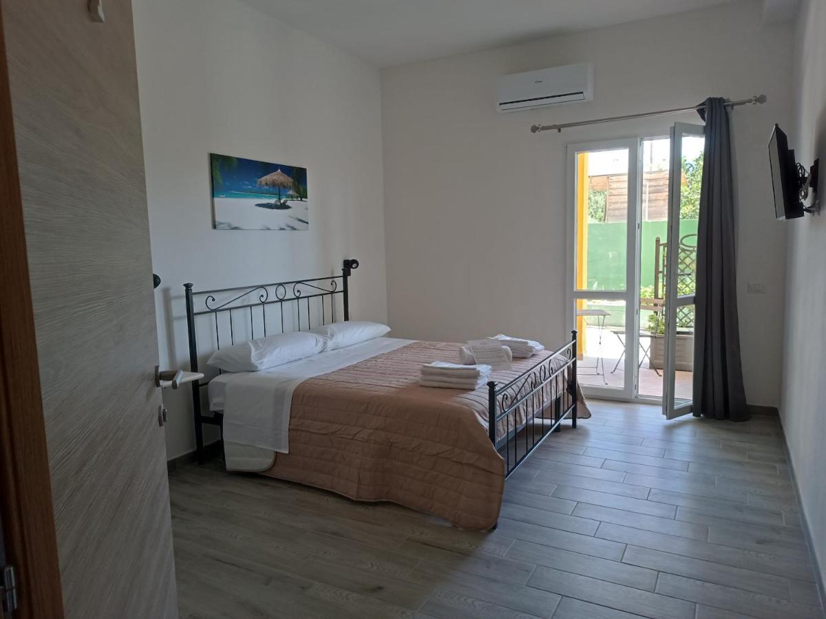 Costa Di Sopra Affittacamere By Hospitality Sardinia Quartu SantʼElena Exteriör bild